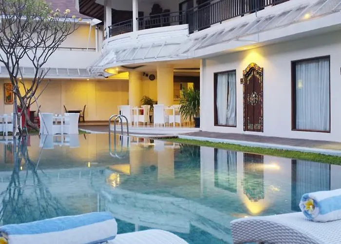Aparthotel Agung Putra & 3*