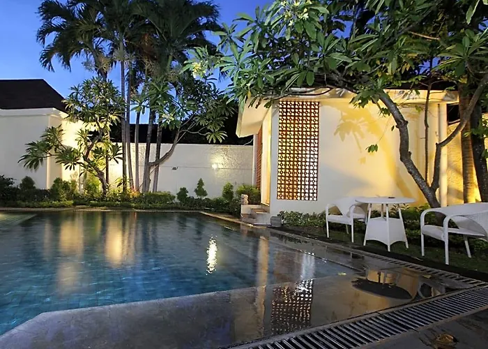 Aparthotel Agung Putra & 3*